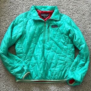 Patagonia women’s Green Jacket